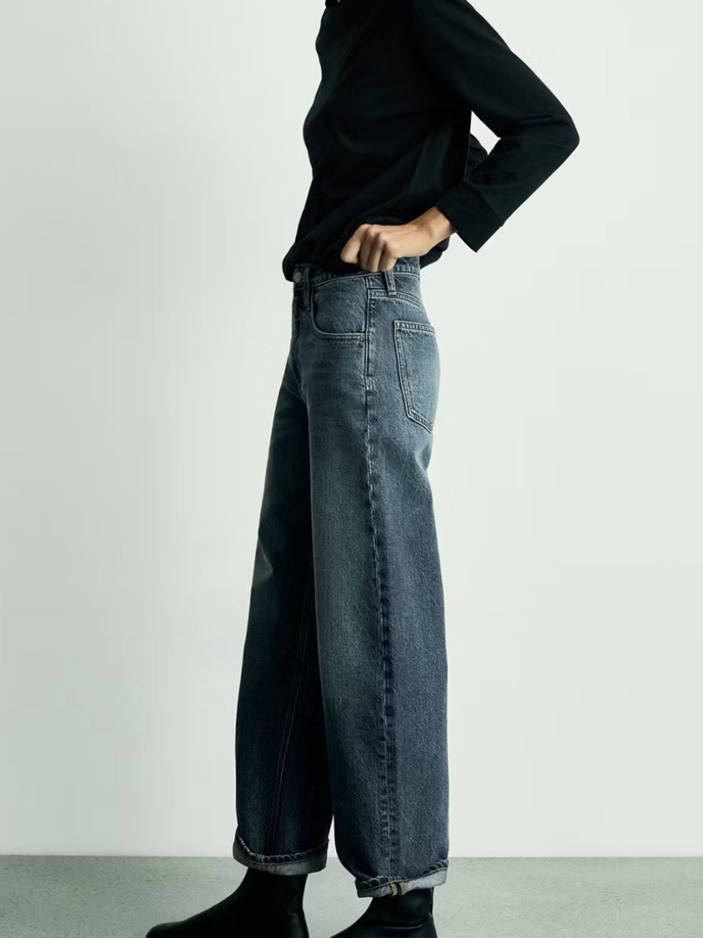 Mango High Rise Balloon Barrel-Leg Jeans Size 4